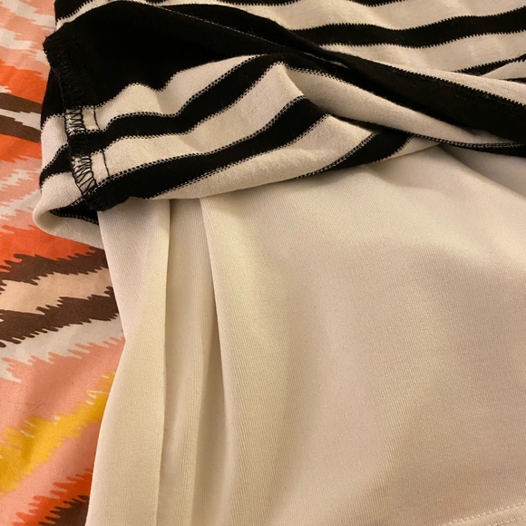 Knit cream and black stretch knee length skirt - Picture 4 of 5